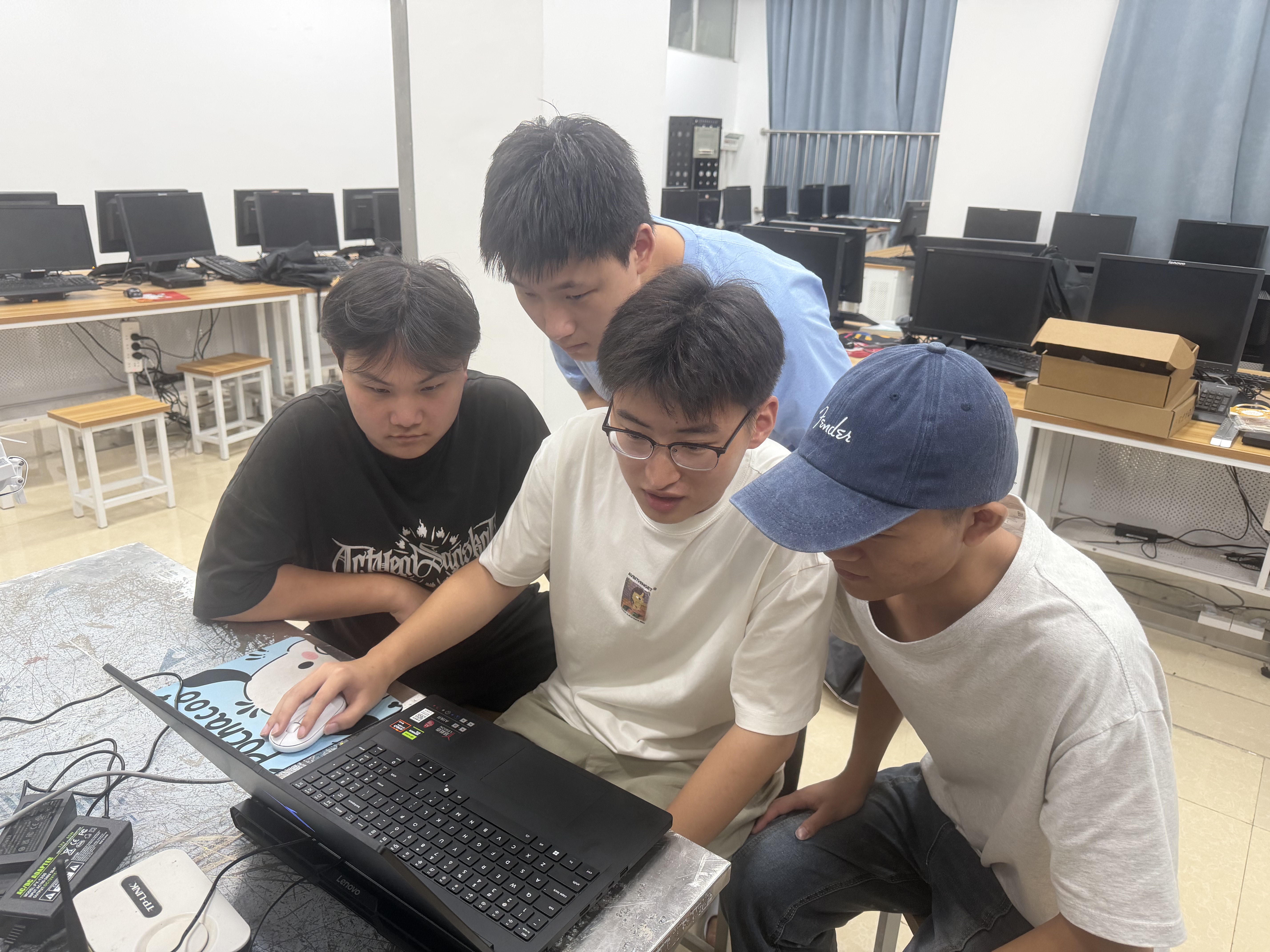 54a09e31525b49fabb3d0b2bb29849a1.jpg