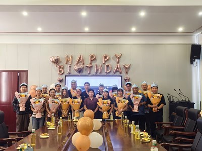 温情七月 同心逐光　----谈球吧举办教职工集体生日会