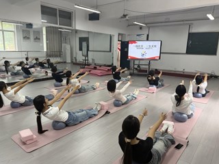 谈球吧体育职教周 空中乘务专业形体训练专项培优集训圆满开展