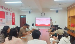 基础教学部直属党支部开展支部书记讲党课